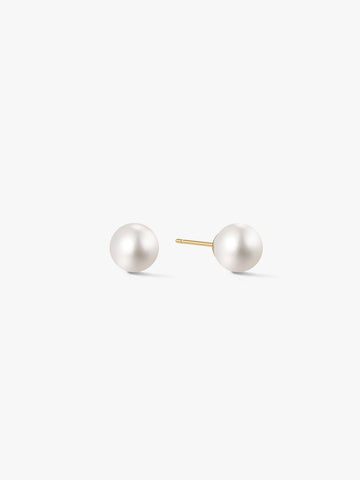 Classic Pearl Studs