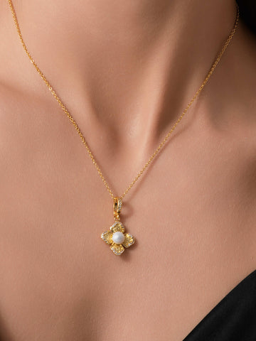 Rosette Pendant Necklace