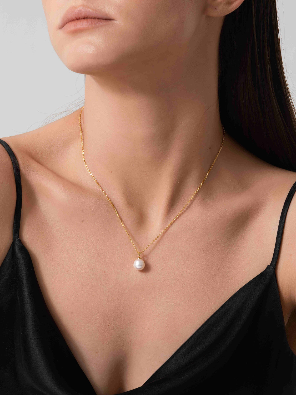 Classic Pearl Necklace
