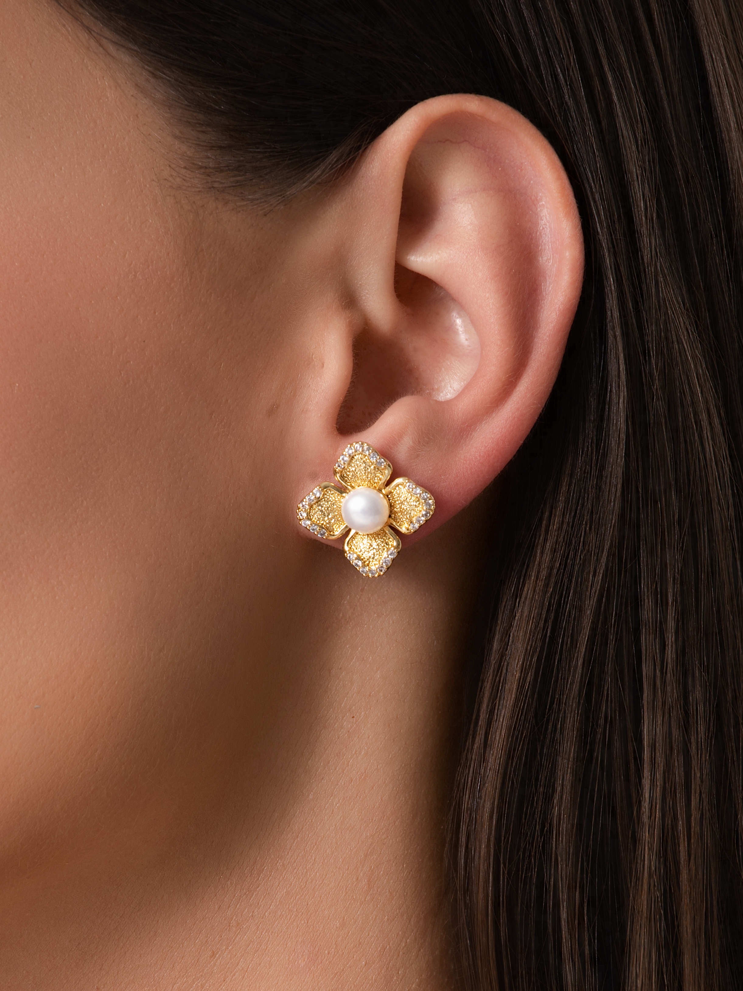 Rosette Studs
